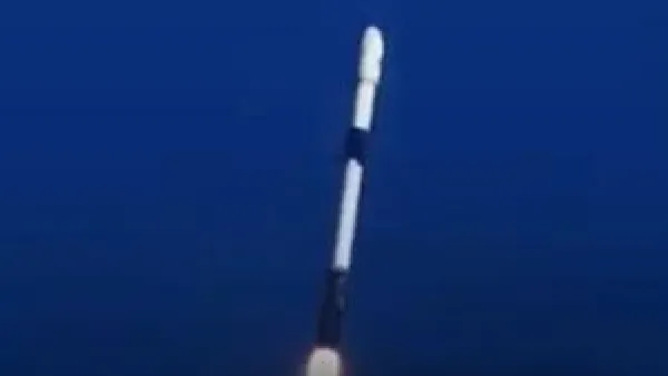 SpaceX Launches 60 New Starlink Broadband Satellites