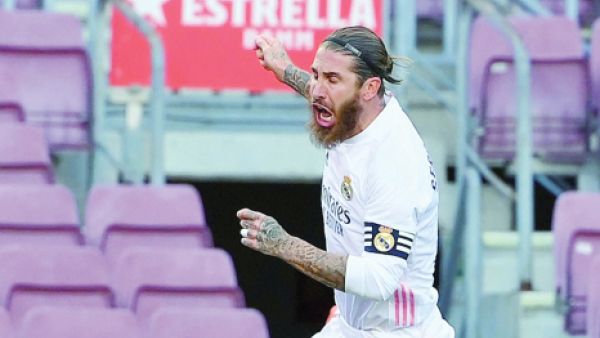 راموس يحتفل بهدفه