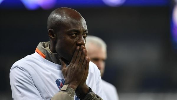 French club’s chairman gives PSG jersey to Pierre Webo, the target of alleged racist abuse (Photo: AA)