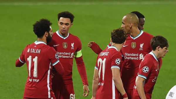 مشاركة غير لازمة لنجوم ليفربول