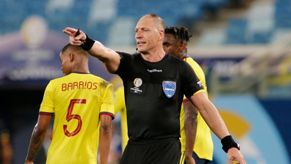 كولومبيا تتغلب على إكوادور