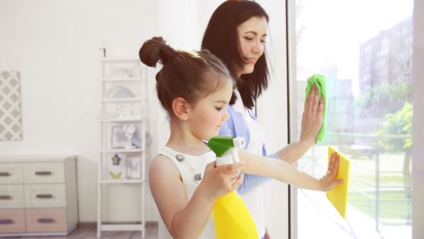 إن أول شيء مهم حقًا بالنسبة للوالدين هو اختيار ما يحاولون تعليمه لأطفالهم وتعزيز مهاراتهم