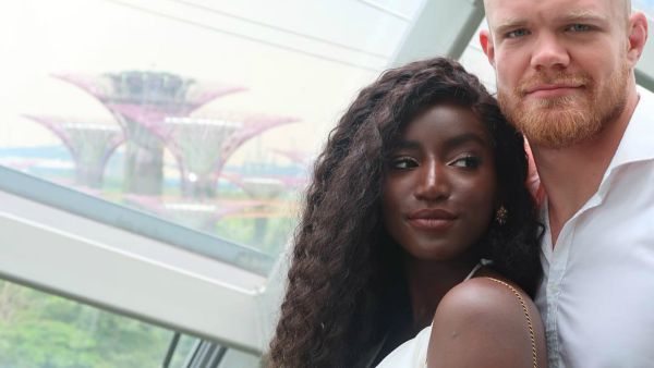 Saudi model Abeer Sindar announced that she experienced bullying because of the color of her skin