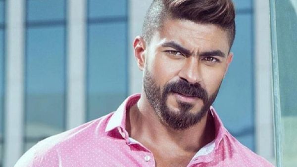خالد سليم يكشف عن إصابته بورم في الأحبال الصوتية خالد سليم يكشف عن إصابته بورم في الأحبال الصوتية