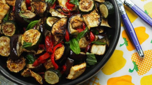 سلطة الخضار المشكلة