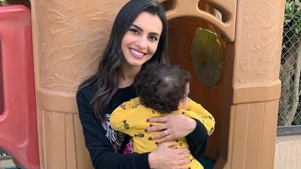 صور كارمن سليمان و ابنها تثير استياء الجمهور