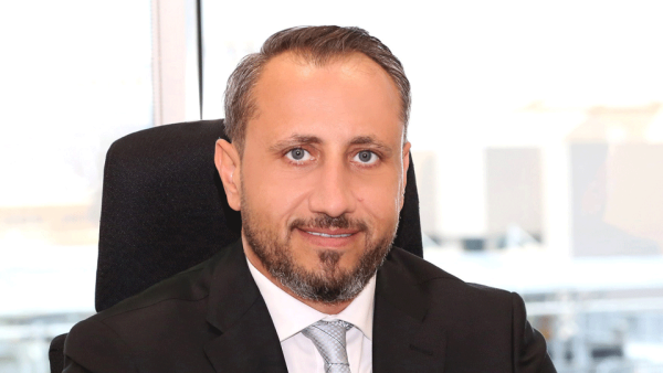 محمد بيطار، نائب المدير العام لشركة "الانصاري للصرافة"