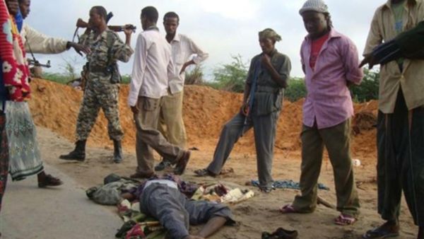  القنبلة انفجرت عند نقطة التفتيش الأولى على الطريق المؤدي إلى المطار