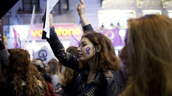 واعتبر بعض المحللين أن تأسيس حزب جديد من شأنه أن يضر بحزب العدالة والتنمية.