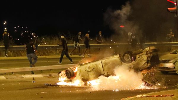 دعا الرئيس الإسرائيلي، رؤوفين ريفلين، في وقت متأخر الثلاثاء، إلى التهدئة 