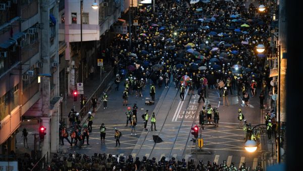 Protesters face off with police (bottom) during a demonstration against a controversial extradition bill in Hong Kong on July 28, 2019. (AFP/ File Photo)