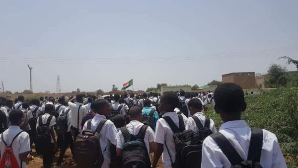 Sudanese schoolchildren are marching against the TMC (Twitter)