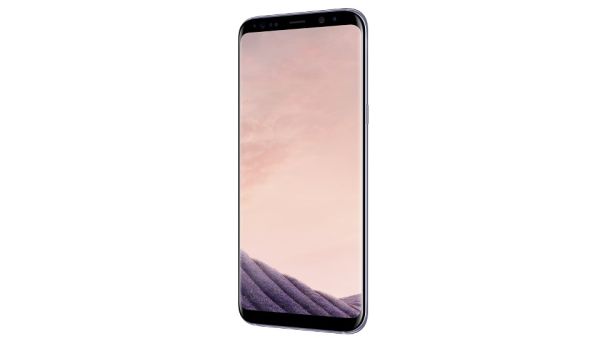 تمكن الركاب من طلب المساعدة على الفور بفضل استخدام هاتف Galaxy S8 من سامسونج، والعائد للمواطن الكندي جيم إيمدي بعدما عثروا عليه مغموراً بالمياه تحت القارب تمكن الركاب من طلب المساعدة على الفور بفضل استخدام هاتف Galaxy S8 من سامسونج، والعائد للمواطن الكندي جيم إيمدي بعدما عثروا عليه مغموراً بالمياه تحت القارب،