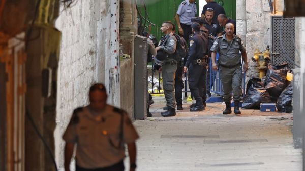 Israeli security forces gather at the site of a reported stabbing attack at one of the entrances of the al-Aqsa Mosque compound in the Old City of Jerusalem on August 15, 2019. (AFP/ File Photo)