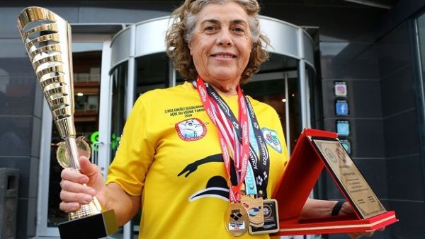 Kezban Yeser (Twitter)