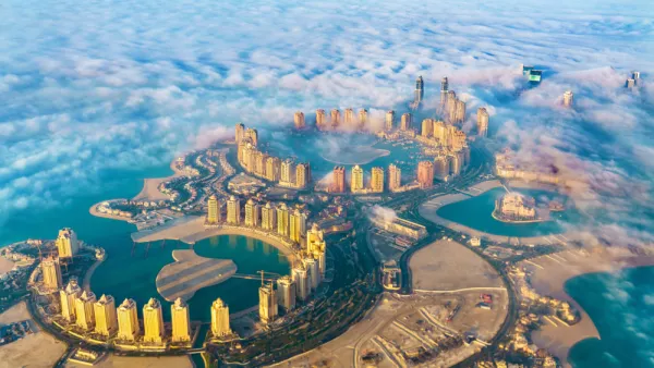 Aerial view of the Pearl-Qatar island in Doha (Shutterstock)	