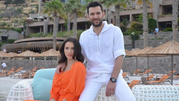 Iman ElBani posted on Instagram a photo of her husband along with her mother Source @iman_elbani Instagram