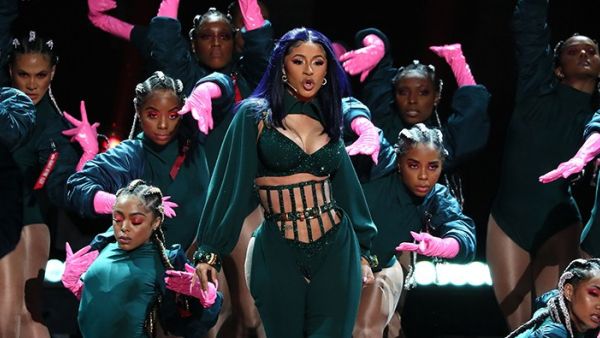 Cardi B at 2019 BET Awards (JEAN-BAPTISTE LACROIX/AFP/Getty Images)