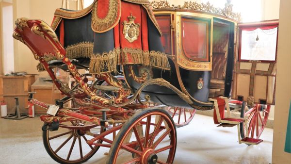 The visit of the Prime Minister and Minister of Antiquities to the Royal Carriages Museum  (Twitter)