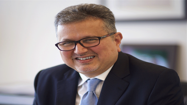 وسيم سيفي، نائب الرئيس التنفيذي للخدمات المصرفية للأفراد وإدارة الثروات في الإمارات الإسلامي وسيم سيفي، نائب الرئيس التنفيذي للخدمات المصرفية للأفراد وإدارة الثروات في الإمارات الإسلامي