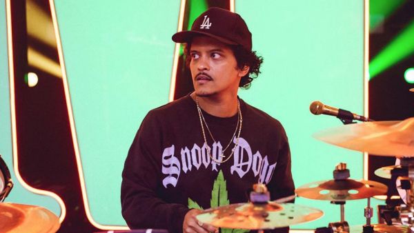 Family-friendly activities the next day include face painting, magic shows and a 300 meter-long bouncy castle.