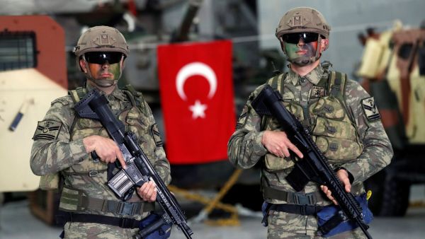  أردوغان أنه "لا يشعر بالقلق إزاء العقوبات الأمريكية على أنقرة"