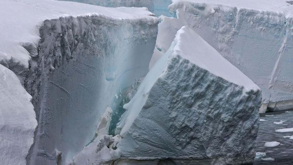 Antarctic ice (Twitter) 