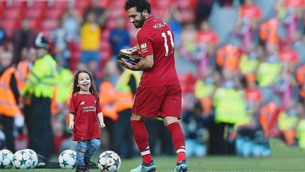 محمد صلاح وابنته مكة