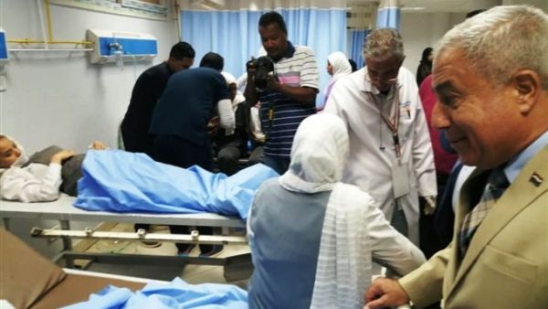  نقلت الطالبات إلى مستشفى أسوان الجامعي لتلقى العلاج