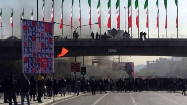 وثقت منظمة العفو الدولية ومقرها لندن، مقتل ما لا يقل عن 143 شخصاً خلال الاحتجاجات