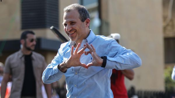 اعتذر وزير خارجية لبنان في حكومة تصريف الاعمال جبران باسيل من والدته