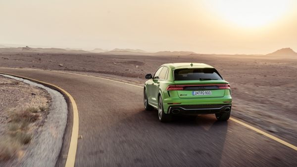 سيارة Audi RS Q8