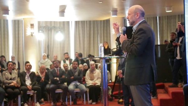 PM Omar Razzaz  (Twitter)