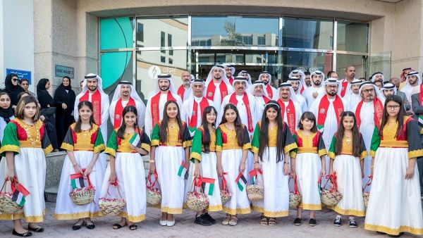 اينوك تحتفل بيوم العلم