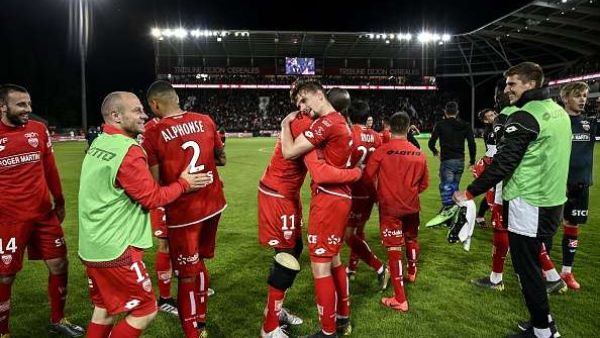 فوز مفاجىء لديجون