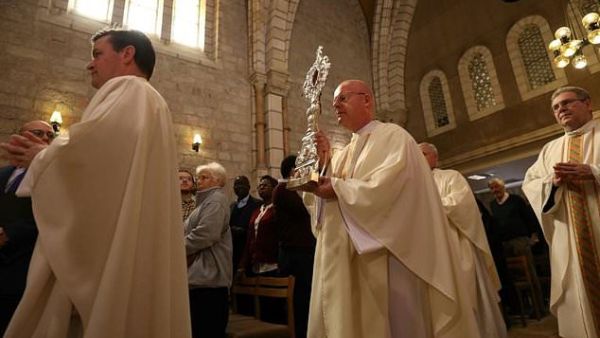 The wooden fragment said to be from the crib of the Infant Jesus is returning to Bethlehem more than a thousand years after it was sent to Rome. (AFP)