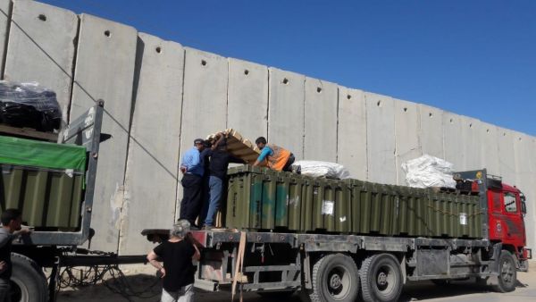 تجهيزات لـ المشفى الاميركي في غزة