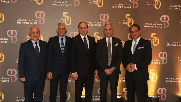 بسطامي وصاحب تحتفل باليوبيل الذهبي بسجلّ حافل بالإنجازات