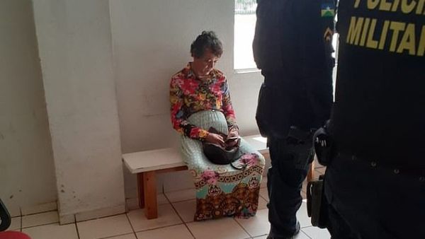 The 43-year-old from Porto Velho, north Brazil, impersonated his mother by allegedly dressing up in women's clothes on Tuesday to sit the fourth attempt on her behalf. (FocusOn News)