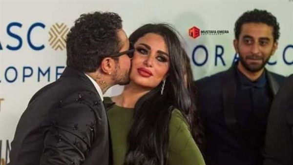 أحمد الفيشاوي وزوجته 