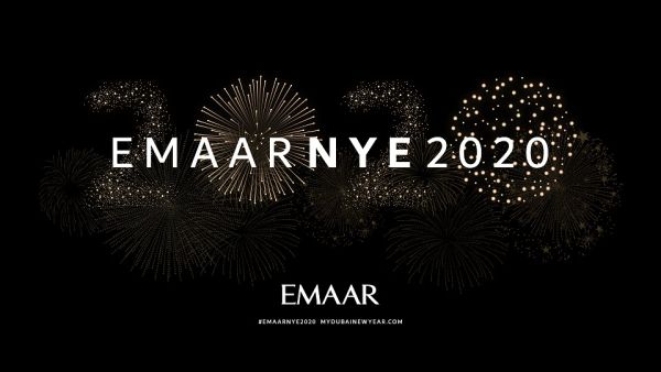 ينضم برج خليفة إلى مجموعة من المعالم العالمية التي تزيّن السماء بالألوان احتفالاً ببداية العقد الجديد.