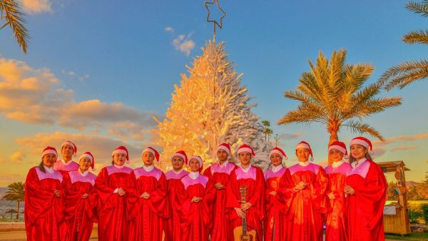 Mermaids, Masquerade Balls and Merriment: Mövenpick Hotels & Resorts in Jordan Ring in the Festive Season