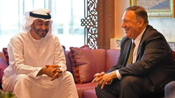 Mohammad Ben Zayed (L) and Mike Pompeo (AFP File Photo)