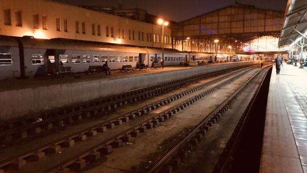 An Egyptian father dubbed a “super dad” saved his daughter from almost certain death after she stepped into the path of a speeding train. (Twitter)