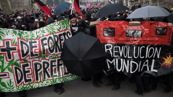 French PM Proposes A 'Constructive And Responsible Compromise' To Unions