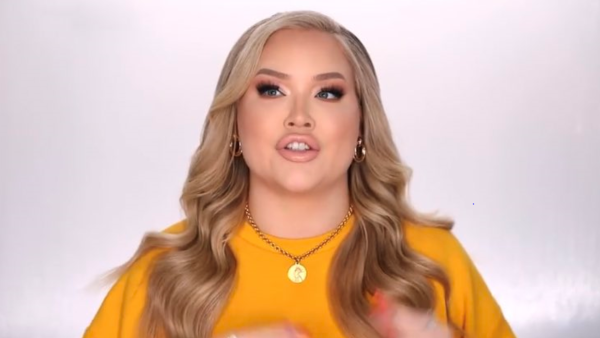 Makeup Idol Nikkietutorials Comes Out as Transgender: How do Her Saudi and Kuwaiti Fans Feel?