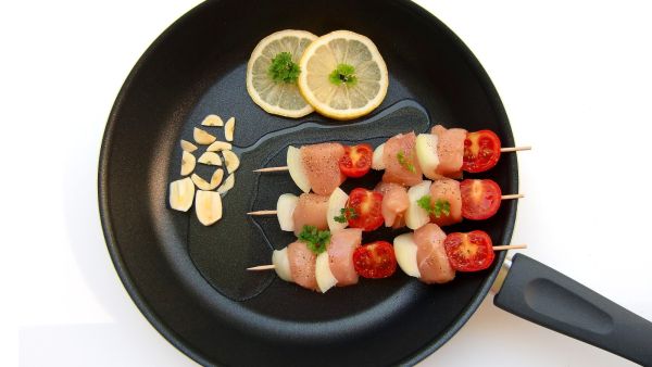 كباب الدجاج المشوي باللبن الرائب