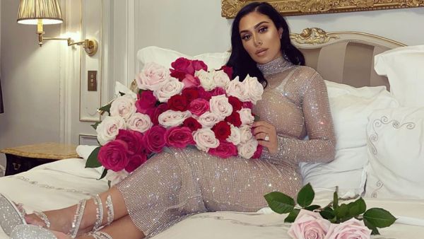 The beauty guru announced the news Sunday on her Instagram accounts. 