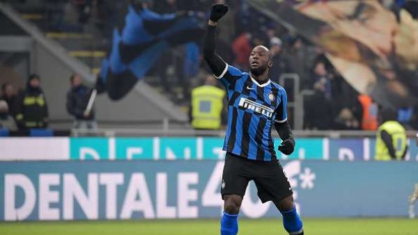 لوكاكو يقود إنتر لفوز كبير