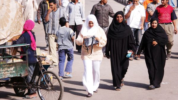 Muslim women dressing Hijab in Luxor market, Egypt. (Shutterstock/ File Photo)
